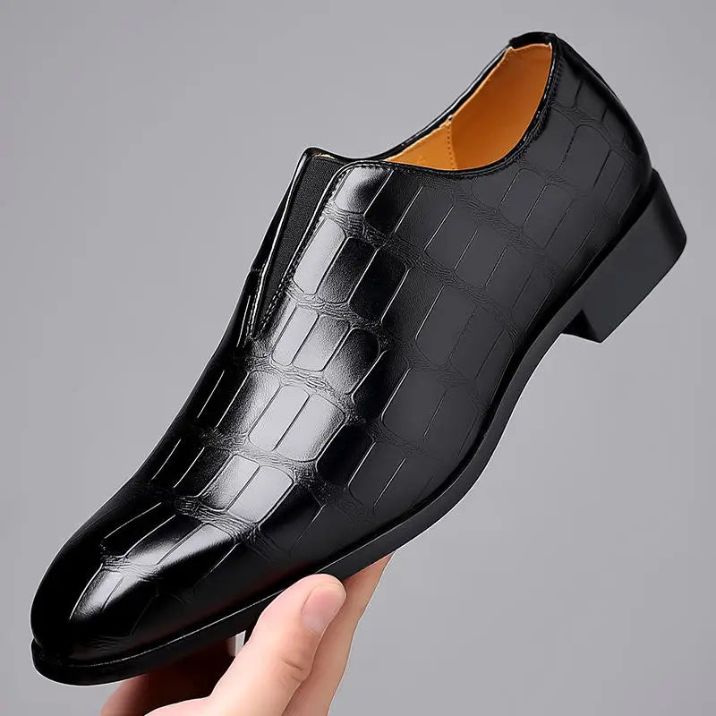 2024 Drop Shipping Men's Breathable British Style Business Shoes Fashion Classic Men Dress Black Leather Flat Shoes
