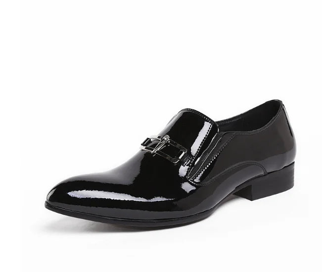 Men's pointy leather shoes, patent leather,  business suit, wedding, made of genuine leather, large size