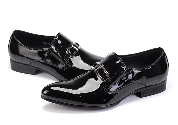 Men's pointy leather shoes, patent leather,  business suit, wedding, made of genuine leather, large size