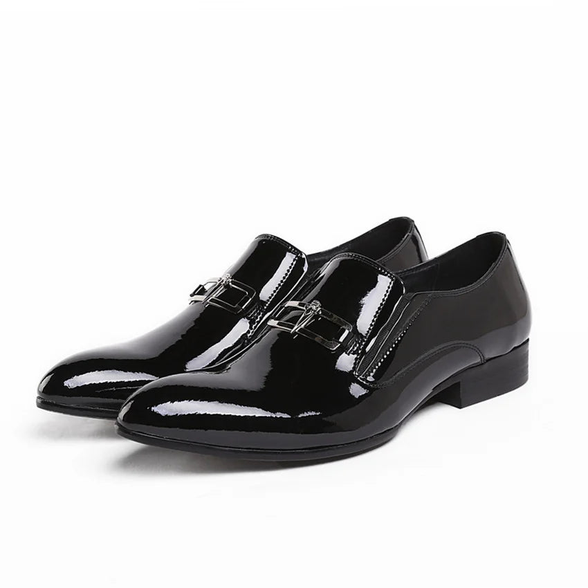 Men's pointy leather shoes, patent leather,  business suit, wedding, made of genuine leather, large size