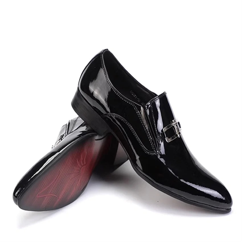 Men's pointy leather shoes, patent leather,  business suit, wedding, made of genuine leather, large size