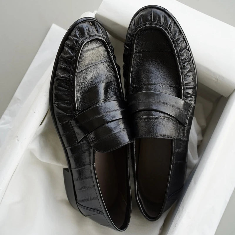 Loafers Woman Schoenen Dames Luxury 2025 Vintage Pleated Casual Single Shoes Commuting British-style Small leather Shoes Manual