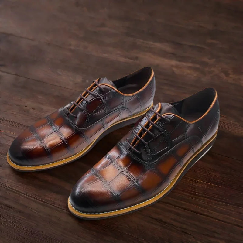 New Men's Business Leather Shoes Fashion Summer Lace-Up Blue Black Hand Carved Wedding Shoes Office Oxford Shoes